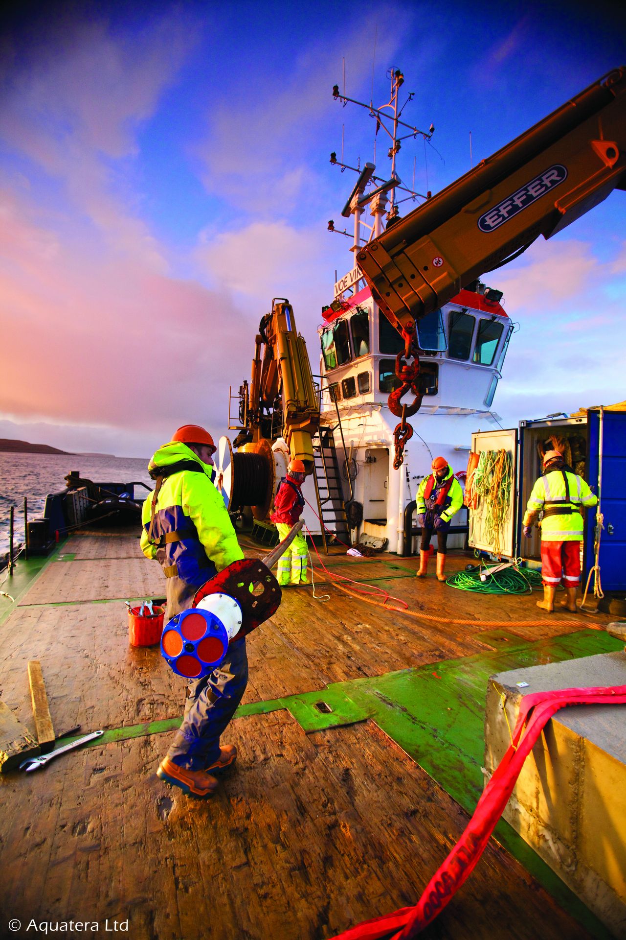 Deploying ADCP for waves and current measurements Turnkey measurement campaigns